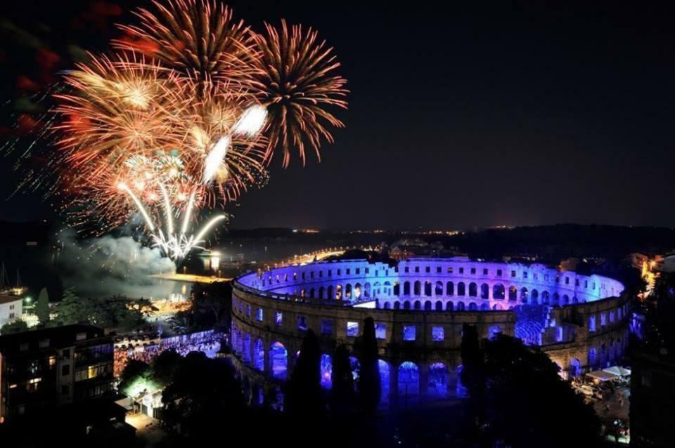 Arena Festival Apartment Pula Ngoại thất bức ảnh